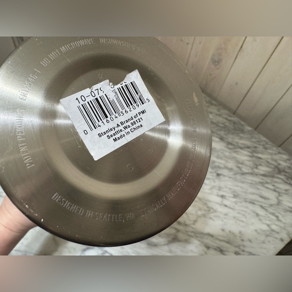 Stanley, Vintage Loom Special Edition 1.5 QT Blue Plaid Classic Bottle - Picture 4 of 4